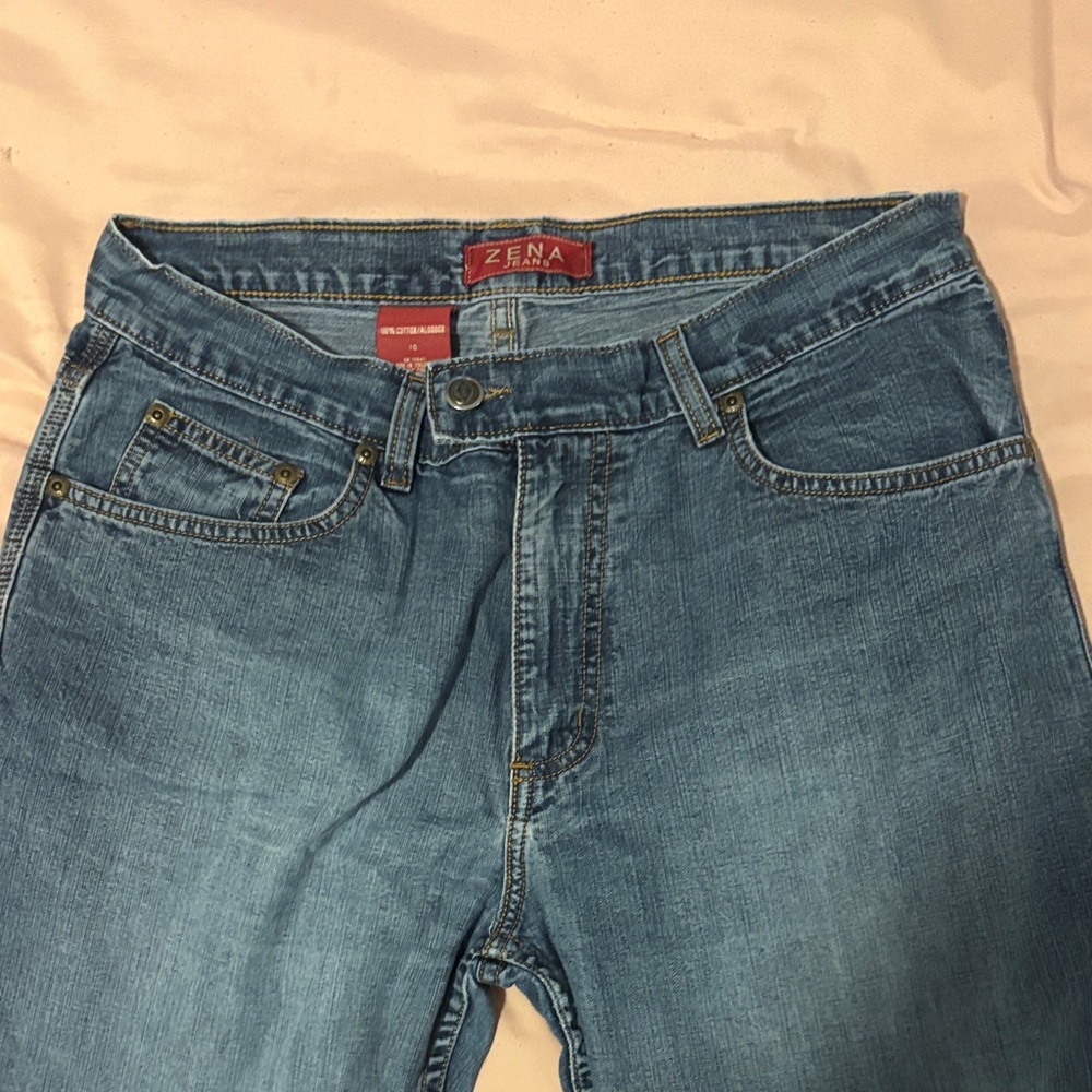 Zena Women's Relaxed Blue Jeans